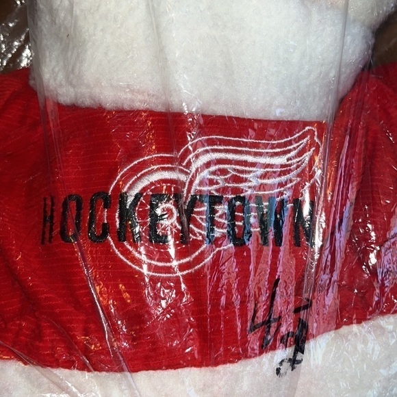 Detroit Red Wings Hockeytown NHL Snowflake Friend Plush Snowman - Picture 7 of 8